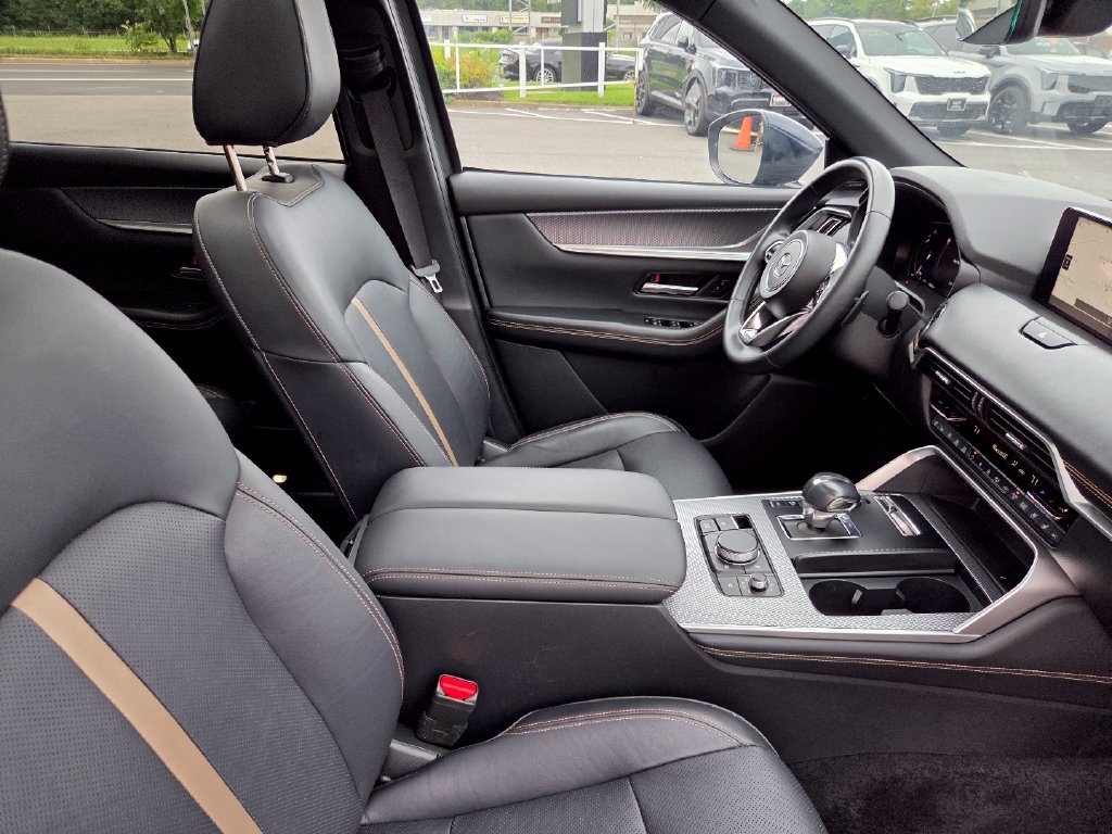 Used 2024 MAZDA CX-90 Plug-In Hybrid w/ Premium Plus AWD/4WD image 29