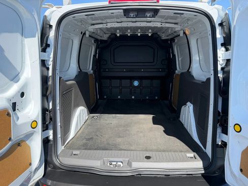 Used 2021 Ford Transit Connect XL FWD image 16