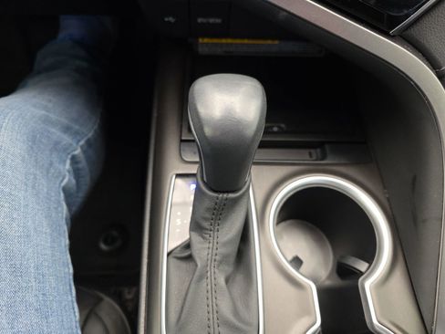 Used 2021 Toyota Camry XLE image 27