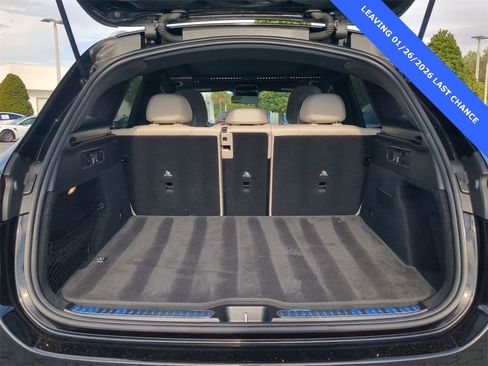 Used 2024 Mercedes-Benz GLC 300 4MATIC image 14