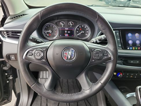 Used 2021 Buick Enclave Essence w/ Sport Touring Edition image 22