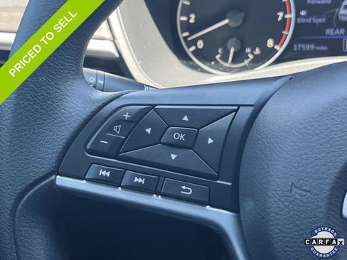 Used 2025 Nissan Altima 2.5 SV FWD image 27