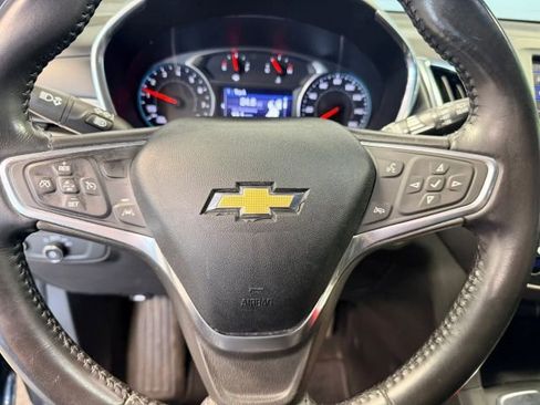 Used 2022 Chevrolet Equinox LT FWD image 8