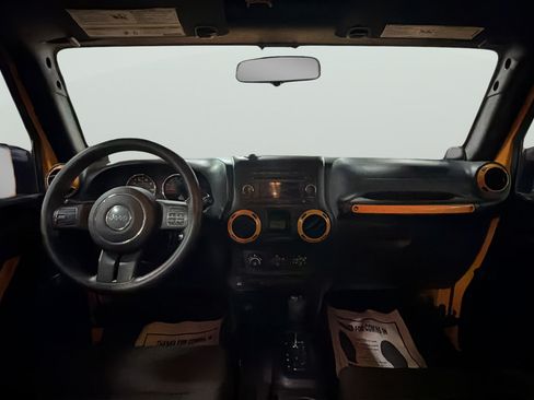 Used 2012 Jeep Wrangler Unlimited Sport AWD/4WD image 14