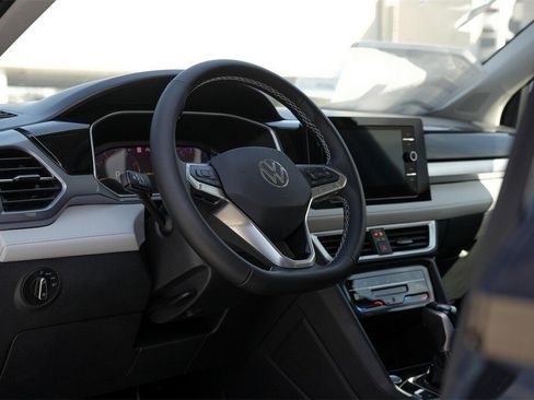 New 2026 Volkswagen Taos SEL image 8