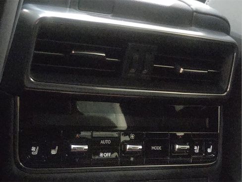 New 2026 Lexus LX 700h Luxury image 14