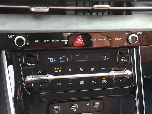 Certified 2023 Kia Carnival SX image 15