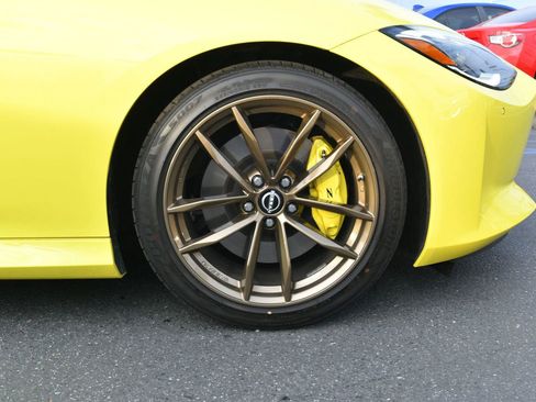 Used 2023 Nissan Z w/ Floor Mat Package (L93) image 12