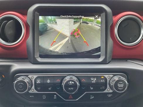 Used 2018 Jeep Wrangler Unlimited Rubicon AWD/4WD image 20