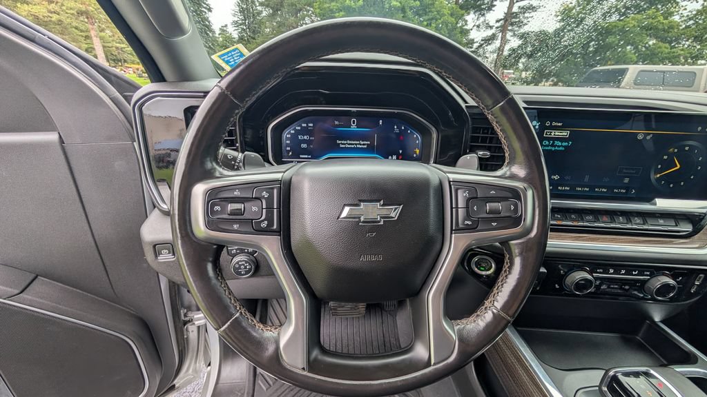 Used 2022 Chevrolet Silverado 1500 RST AWD/4WD image 7