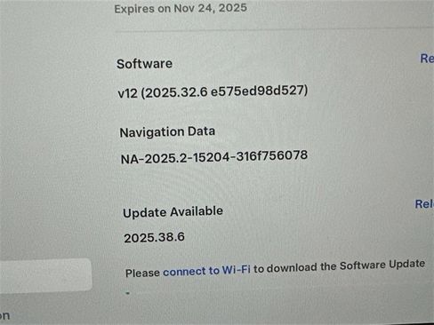 Used 2023 Tesla Model 3 Performance image 28