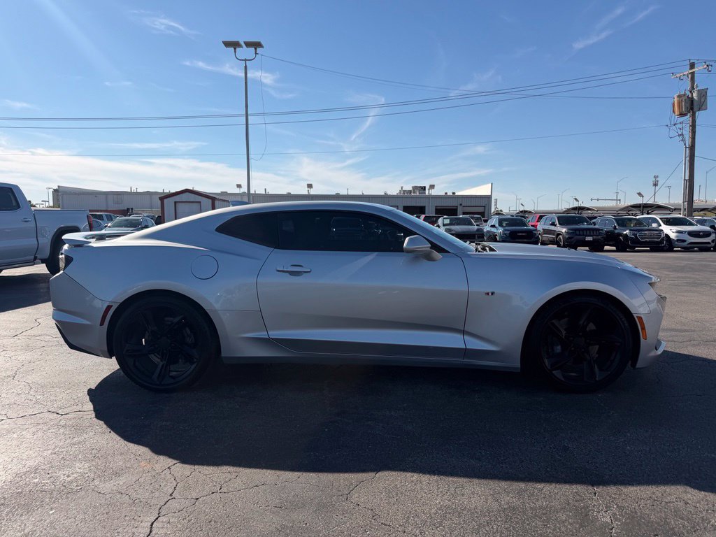 Used 2019 Chevrolet Camaro SS RWD image 3
