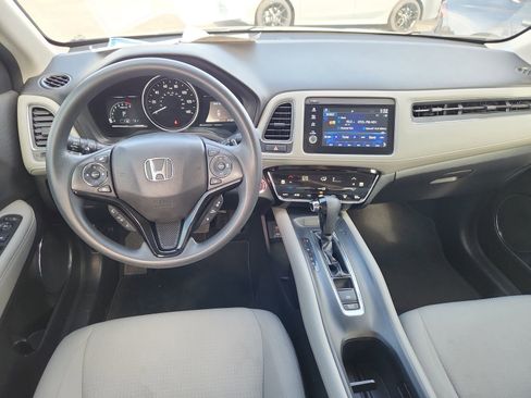 Used 2022 Honda HR-V EX image 11
