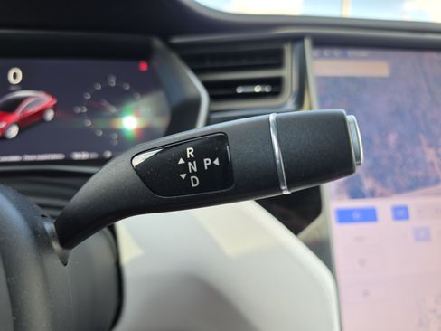 Used 2020 Tesla Model X Long Range AWD/4WD image 31