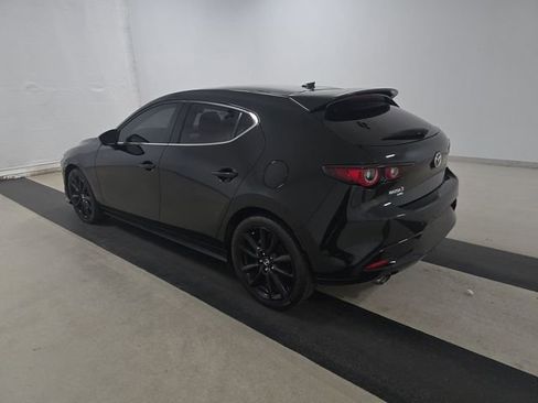Used 2024 MAZDA MAZDA3 Hatchback w/Premium Plus Pkg image 4