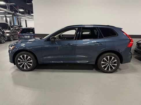 Used 2023 Volvo XC60 B5 Plus w/ Climate Package image 3
