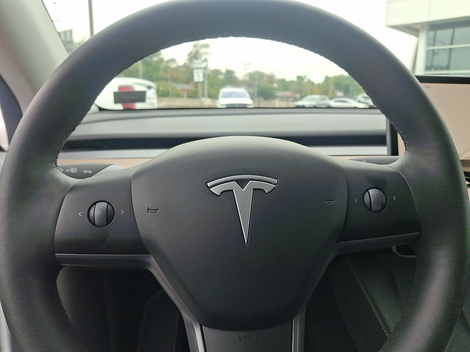 Used 2024 Tesla Model Y Long Range RWD image 20