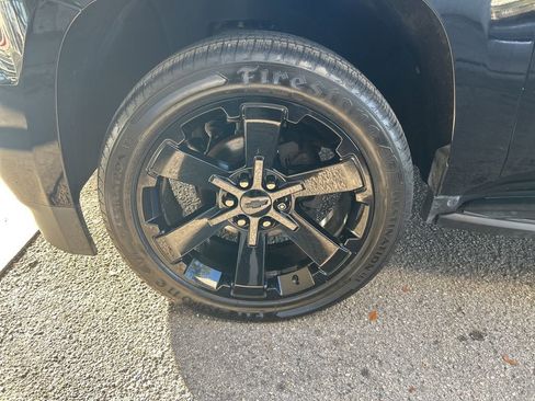 Used 2019 Chevrolet Suburban LS w/ Enhanced Driver Alert Package image 13