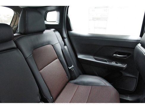New 2026 Nissan Kicks SR FWD image 10
