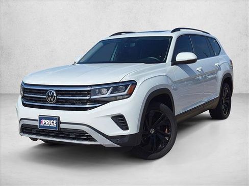 Used 2022 Volkswagen Atlas SE FWD image 2