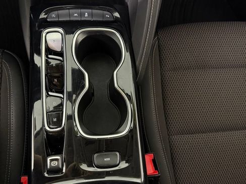 Used 2022 Buick Envision Preferred FWD image 23