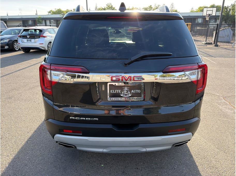 Used 2020 GMC Acadia SLT w/ Driver Alert Package II FWD image 4