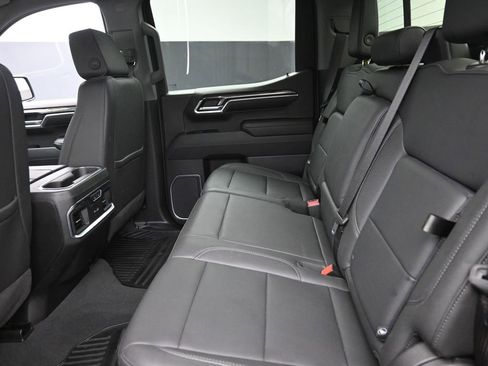 Used 2023 Chevrolet Silverado 1500 LTZ w/ LTZ Premium Package image 10