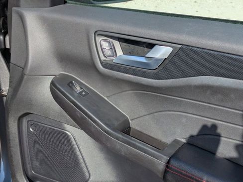 Used 2025 Ford Escape ST-Line image 27