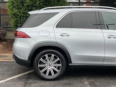 Used 2025 Mercedes-Benz GLE 350 4MATIC w/ Winter Package image 20