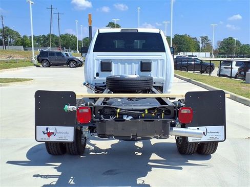 New 2026 RAM 5500 Tradesman w/ Chrome Appearance Group image 5