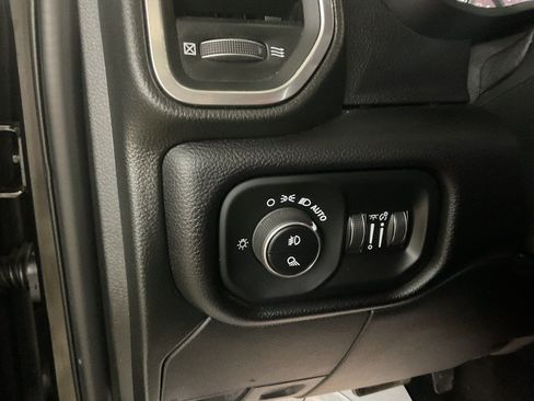 Used 2022 RAM 2500 Laramie AWD/4WD image 21