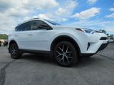 Used 2018 Toyota RAV4 SE image 6