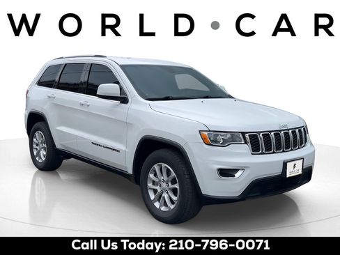 Used 2021 Jeep Grand Cherokee Laredo RWD image 1