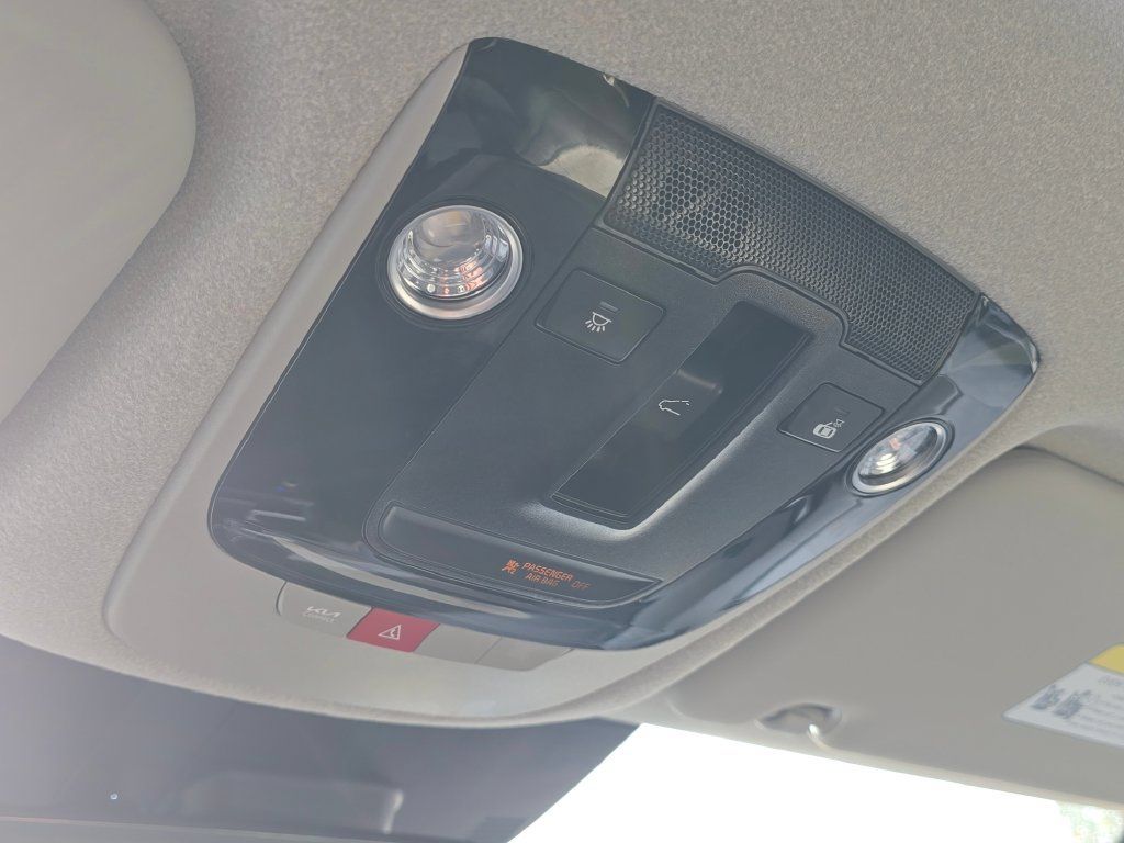 Certified 2023 Kia Niro Wave w/ Wave Preserve Package FWD image 37