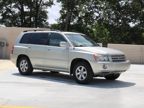 Used 2002 Toyota Highlander 2WD V6 image 4