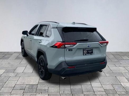 Used 2021 Toyota RAV4 XLE w/ Convenience Package AWD/4WD image 5