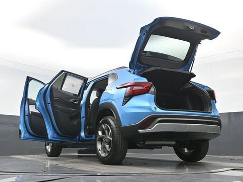 New 2026 Chevrolet Trax LT w/ Driver Confidence Package FWD image 51
