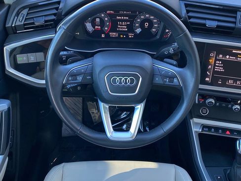 Used 2023 Audi Q3 2.0T Premium w/ Convenience Package image 6