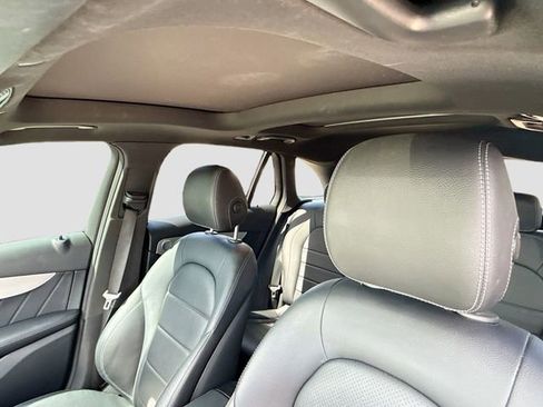 Used 2020 Mercedes-Benz GLC 300 4MATIC image 27