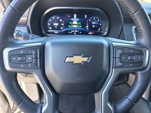 Used 2024 Chevrolet Suburban LT AWD/4WD image 38