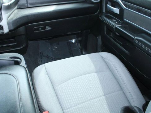 Used 2024 RAM 2500 Big Horn AWD/4WD image 16