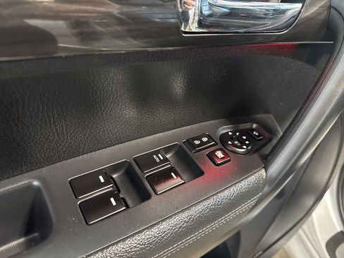 Used 2012 Kia Sorento SX FWD image 22