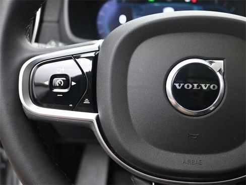 Used 2025 Volvo XC90 B6 Core w/ Protection Package image 15