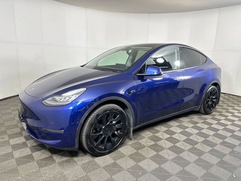 Used 2021 Tesla Model Y Long Range image 7