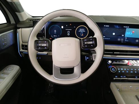 Used 2025 Hyundai Santa Fe Calligraphy image 12