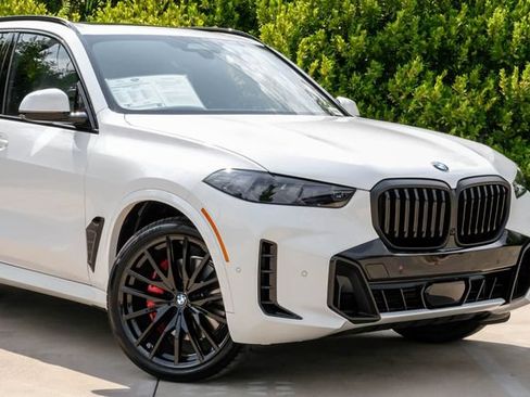Used 2026 BMW X5 xDrive40i w/ M Sport Package AWD/4WD image 9