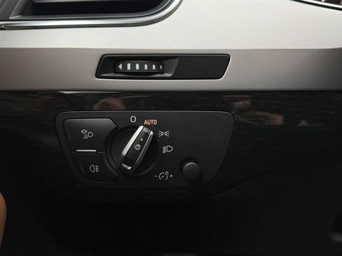 Used 2019 Audi Q7 2.0T Premium Plus w/ Premium Plus Package AWD/4WD image 52