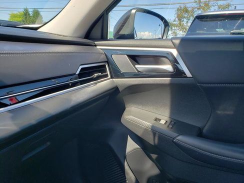 Used 2023 Mitsubishi Outlander SE AWD/4WD image 27