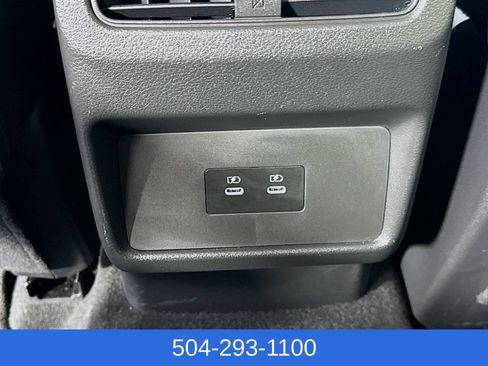 Used 2025 Nissan Rogue Platinum FWD image 28