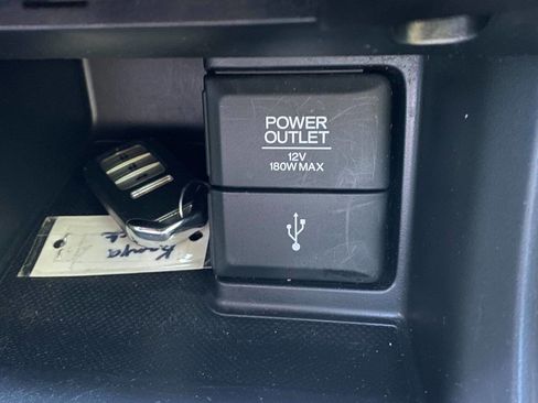 Used 2013 Honda Accord EX image 32